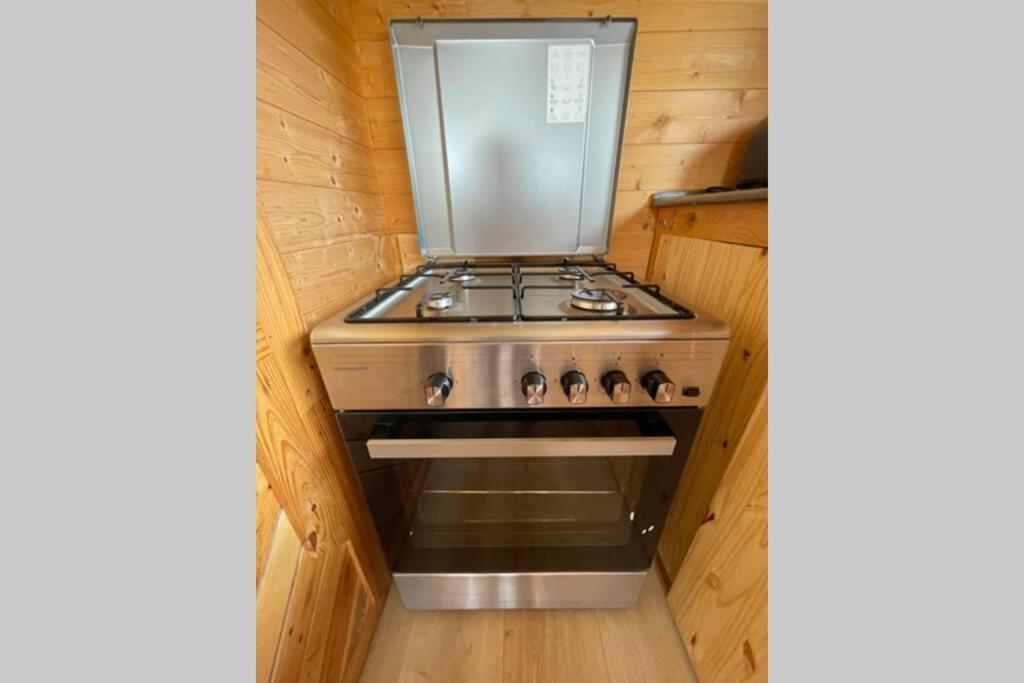 Myinsolite - Tiny-House, Jacuzzi, Brasero, Piscine Aigues-Mortes Exterior photo